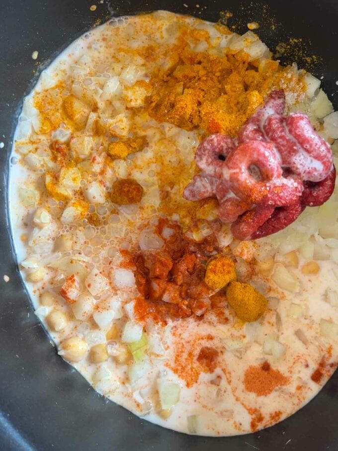 How to make Slow Cooker Chickpea Curry. Step 1.