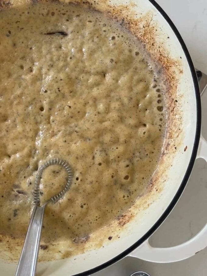 How to make Swedish Meatballs step 3. Make the sauce.