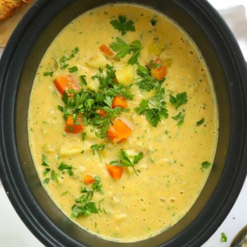 Vegetable soup made in slow cooker ready to be served.