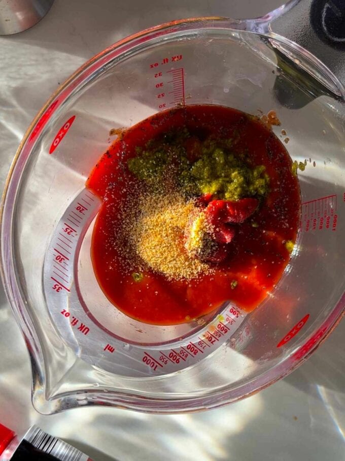 How to make vegetarian slow cooker lasagne. Step 2.