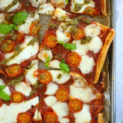 This easy recipe shows you how to make a simple puff pastry pizza.